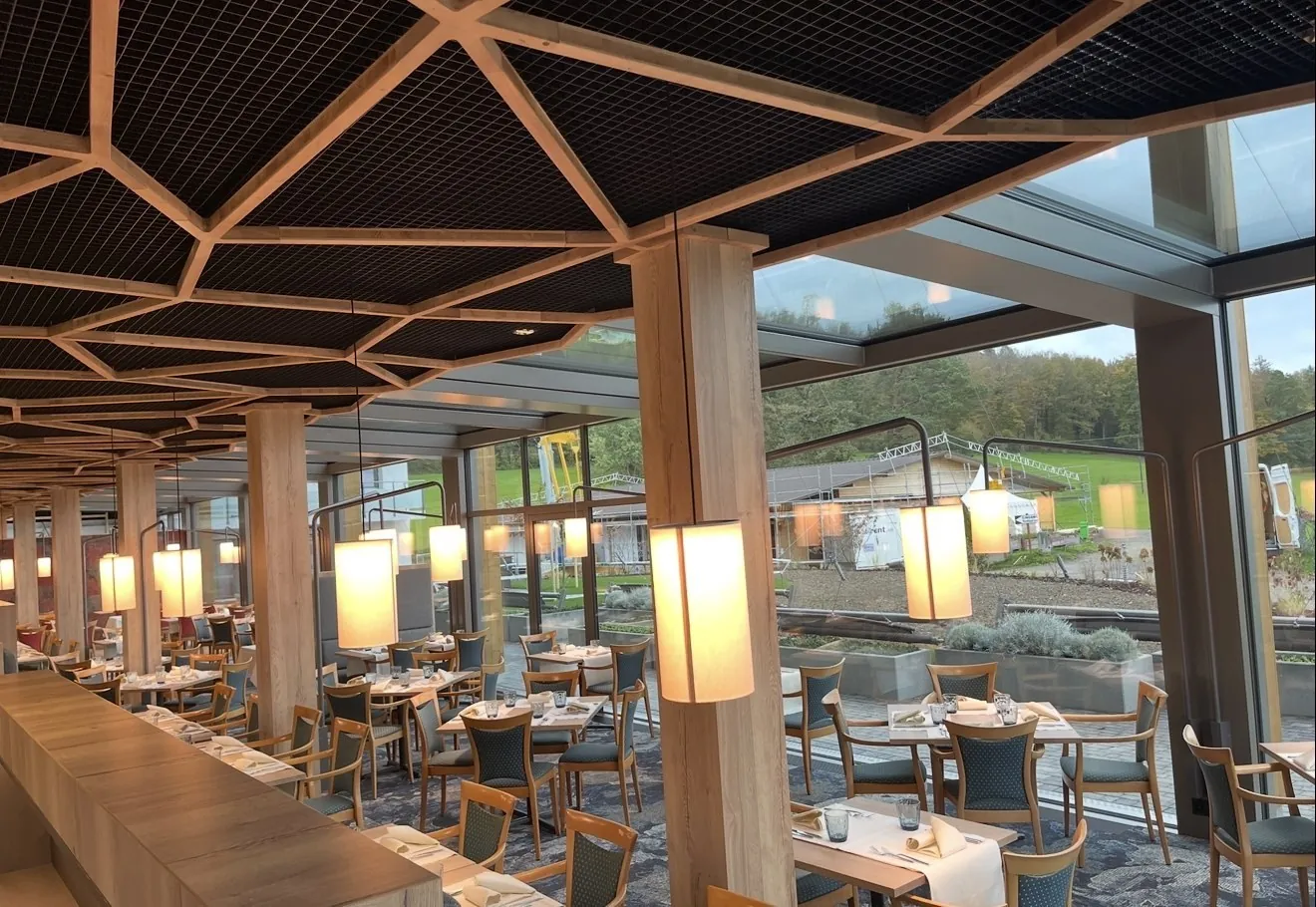 Restaurant Eichberg mit grosszügiger Verglasung